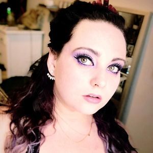 Meet your Posher, Mae